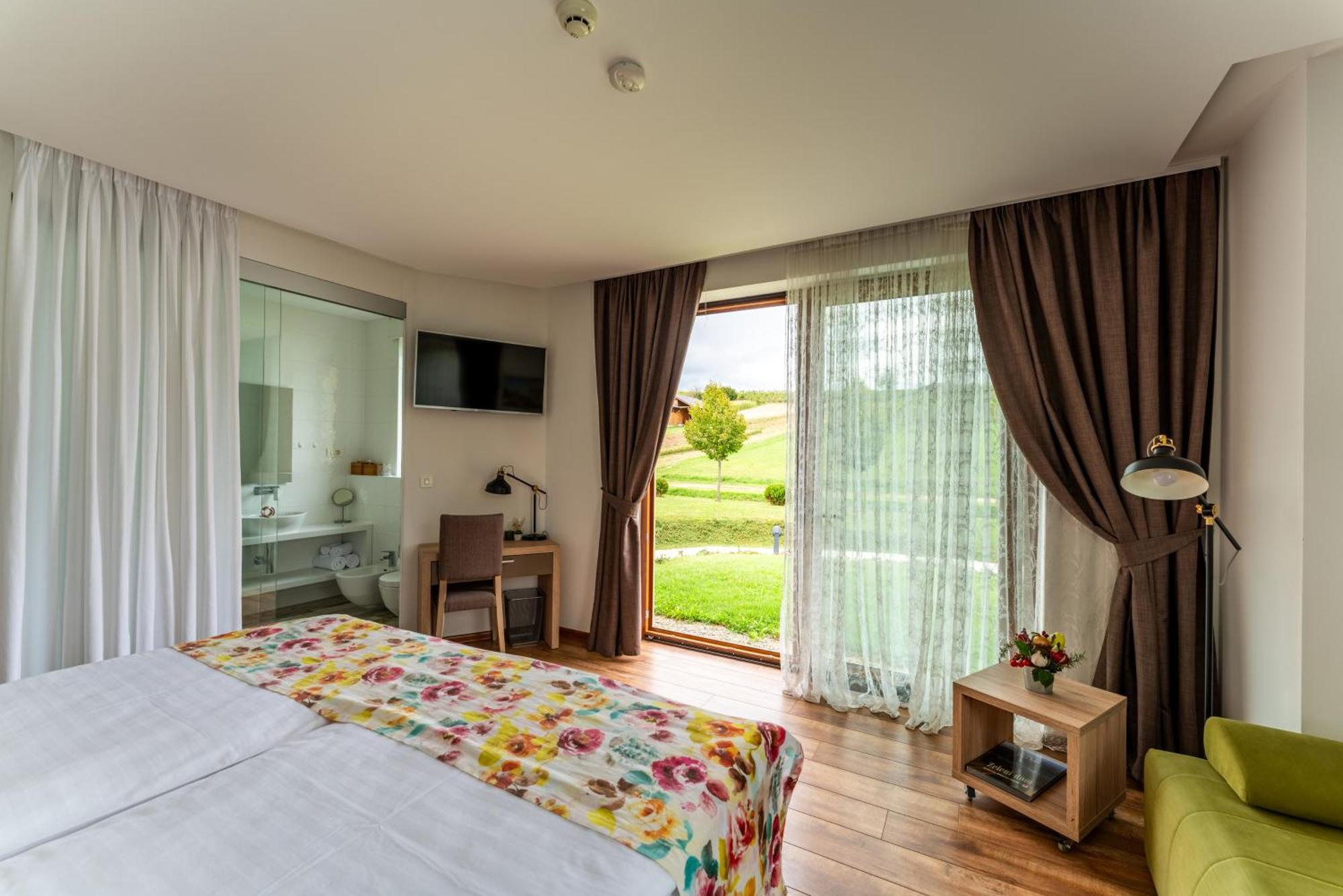Bed&Breakfast Vinarija Coner Bjelovar Eksteriør bilde