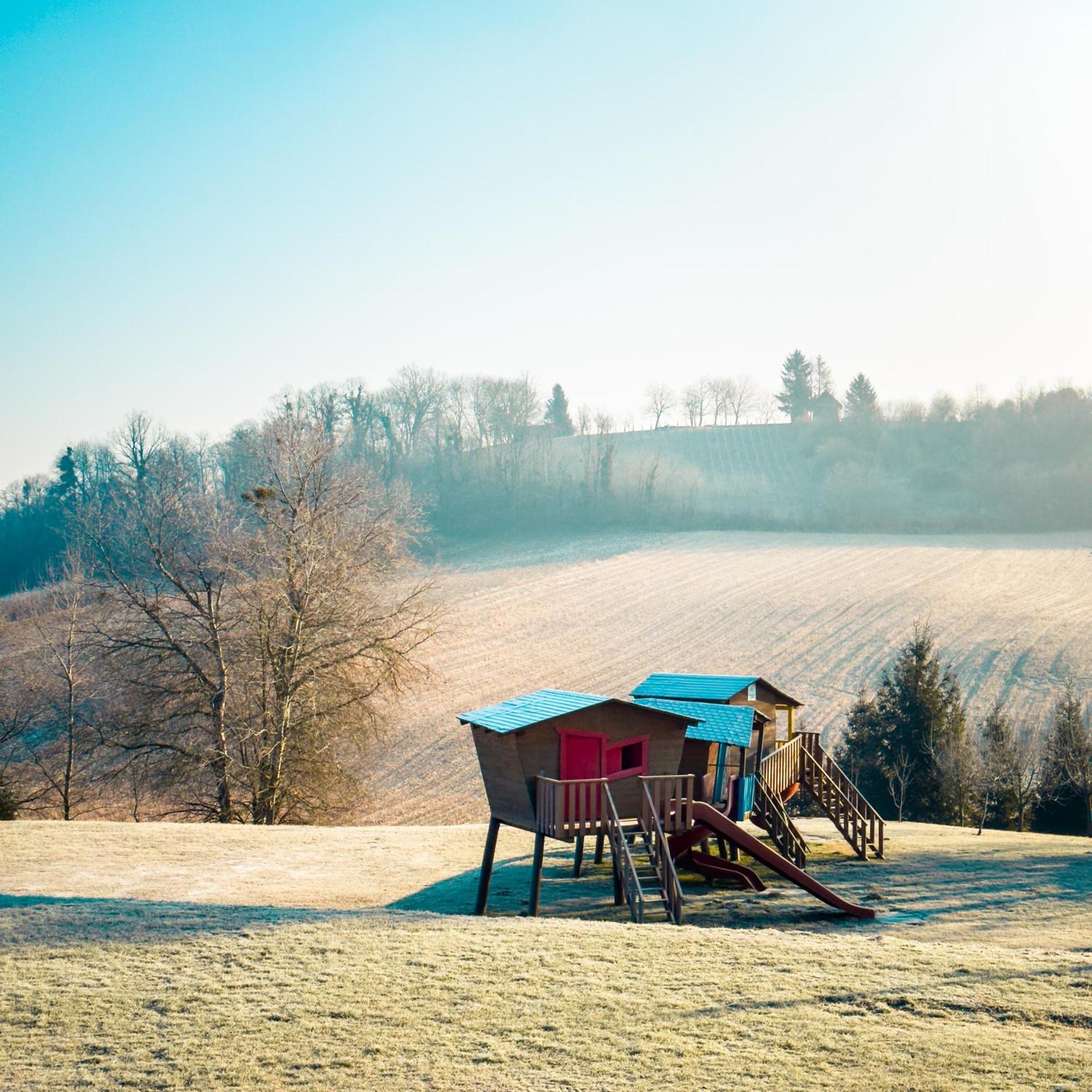Bed&Breakfast Vinarija Coner Bjelovar Eksteriør bilde