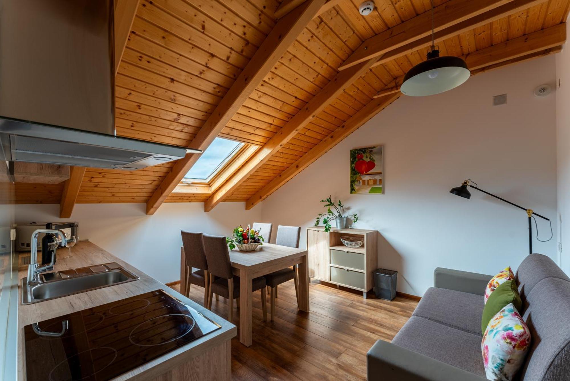 Bed&Breakfast Vinarija Coner Bjelovar Eksteriør bilde