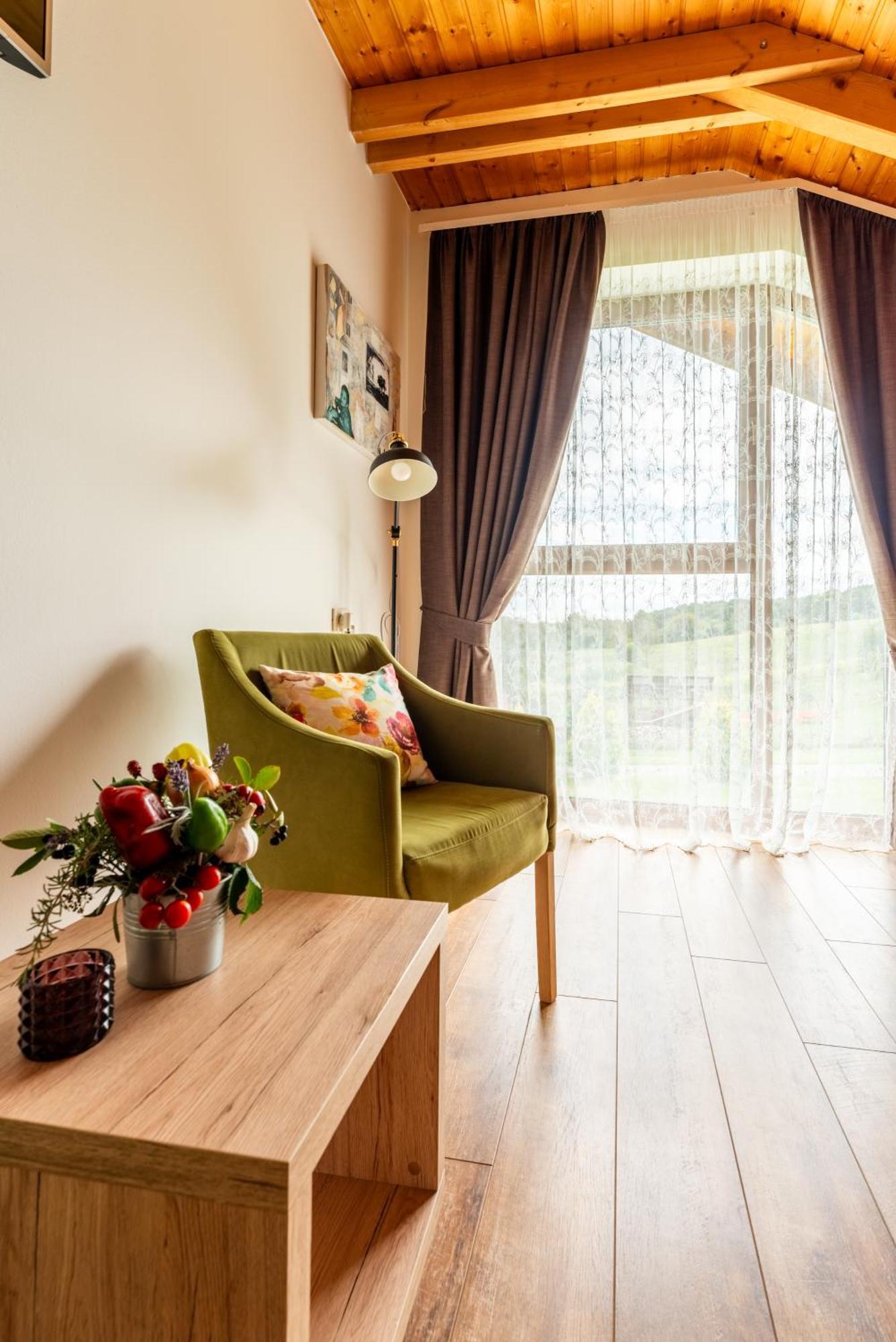 Bed&Breakfast Vinarija Coner Bjelovar Eksteriør bilde