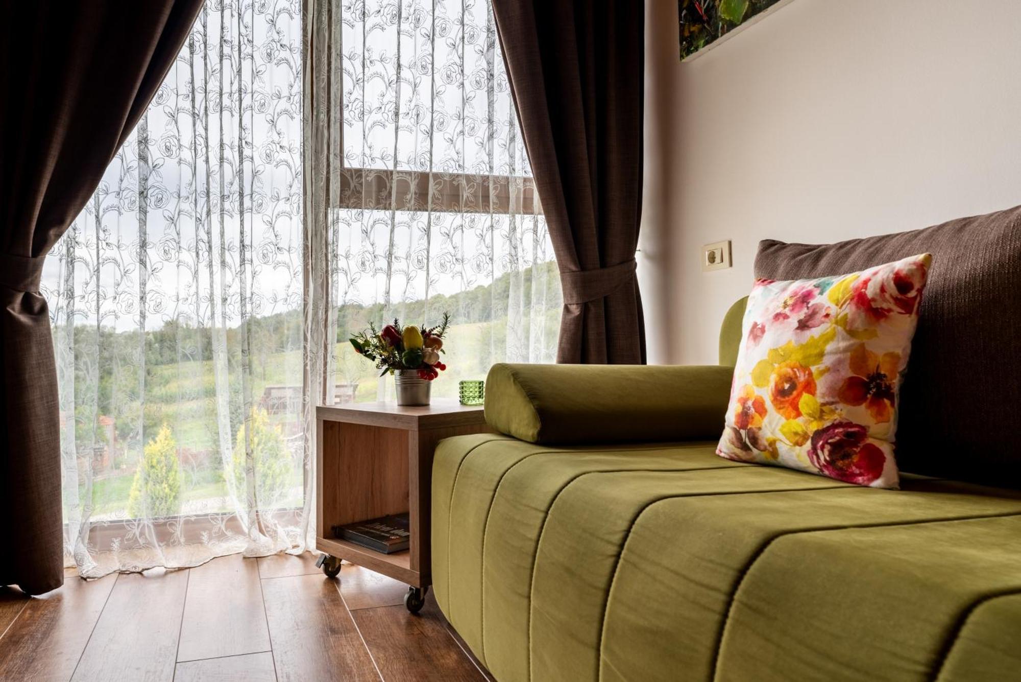 Bed&Breakfast Vinarija Coner Bjelovar Eksteriør bilde